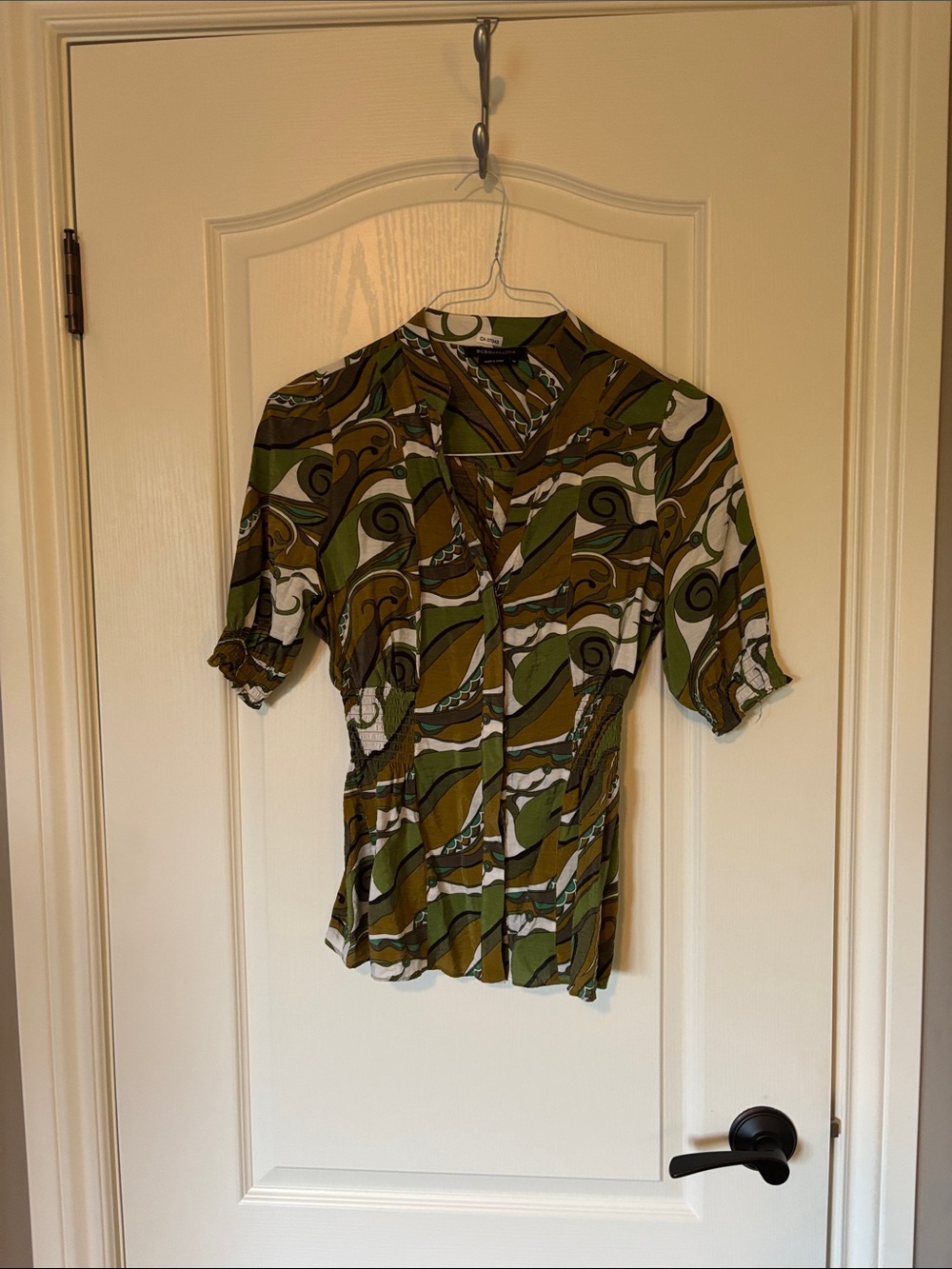 BCBGMaxAzria Olive and Brown Patterned Short Sleeve Blouse